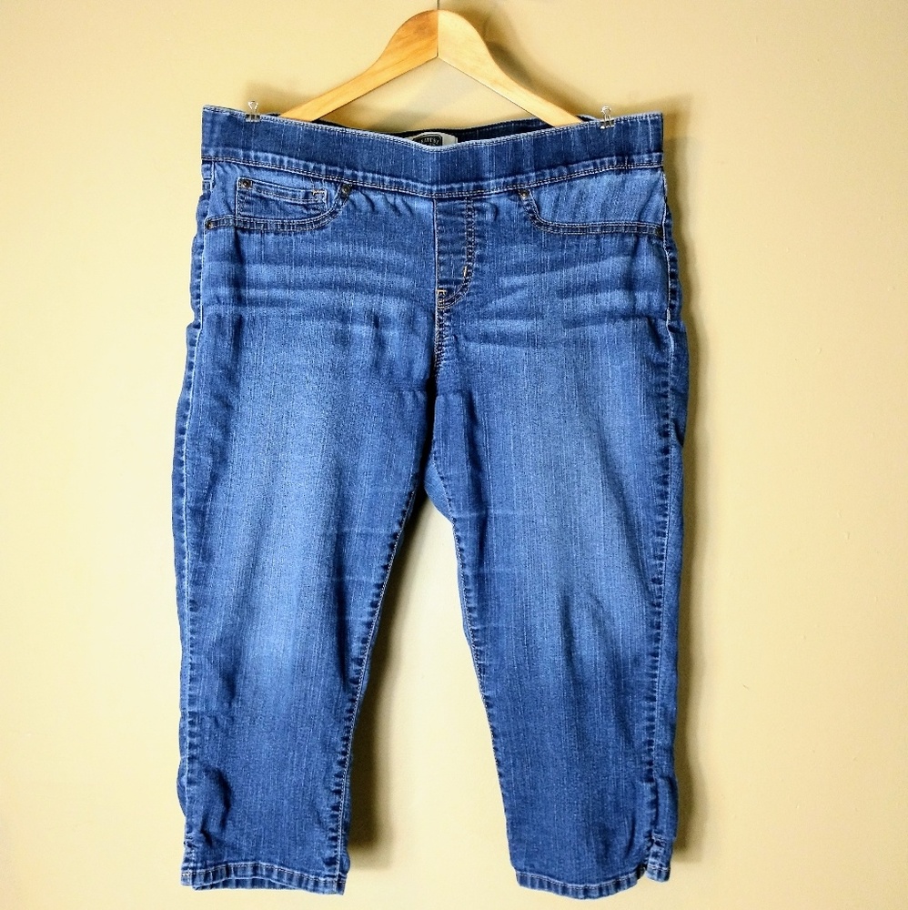LEVI'S plus size 18 cropped capri blue jeans